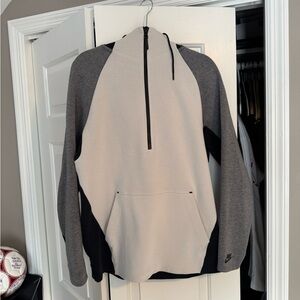 Nike Tech Fleece Half Zip Sweatshirt
